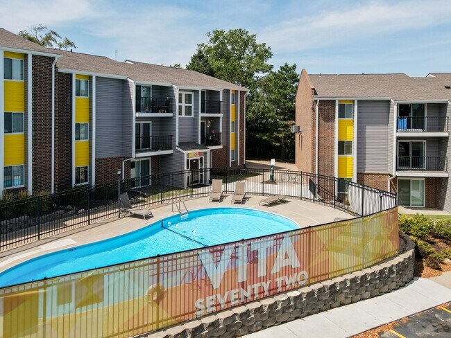 Building Photo - 2506 S 72nd Ct