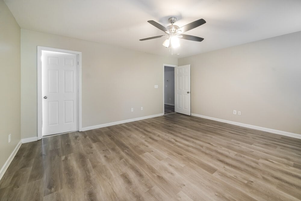 Building Photo - 50 Brookview Dr