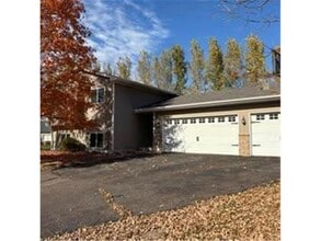 Building Photo - 515 1st St N