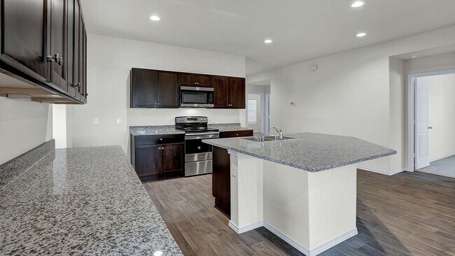 Building Photo - 4 BR / 2 BA - 2032 SF in Seguin - Arroyo Ranch!