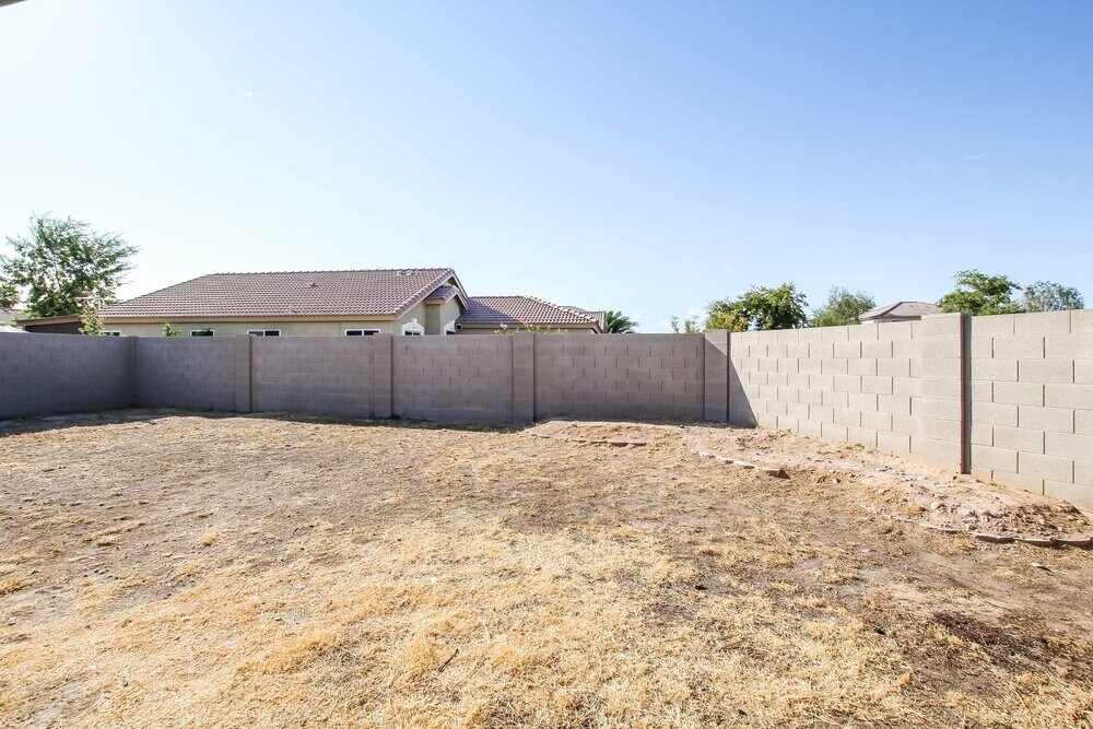 Building Photo - 12702 W Aster Dr
