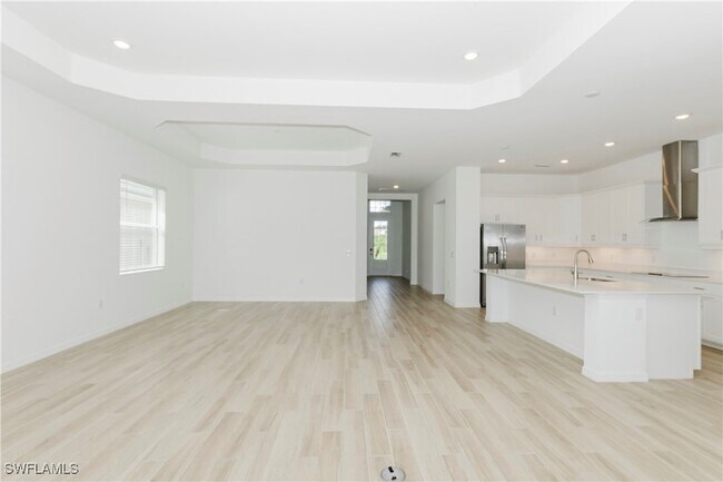 Building Photo - 5947 Sunningdale St