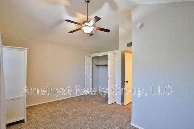 Building Photo - 8111 W Wacker Rd