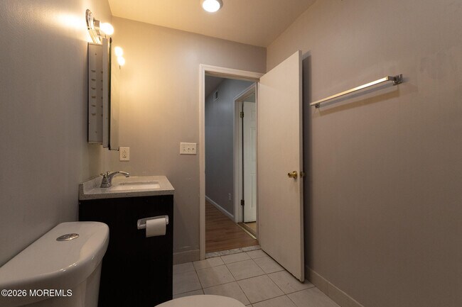 Building Photo - 158 Terrace Ave