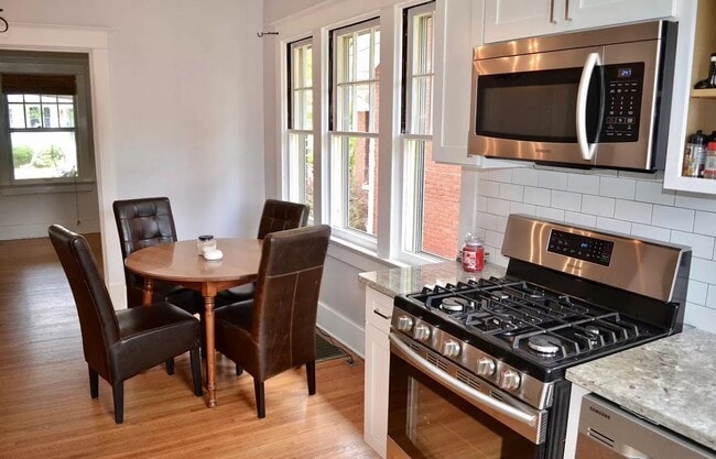 Building Photo - Crescent Hill  Charming Three Bedroom Bung...