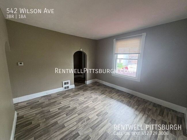 Building Photo - 542 Wilson Ave