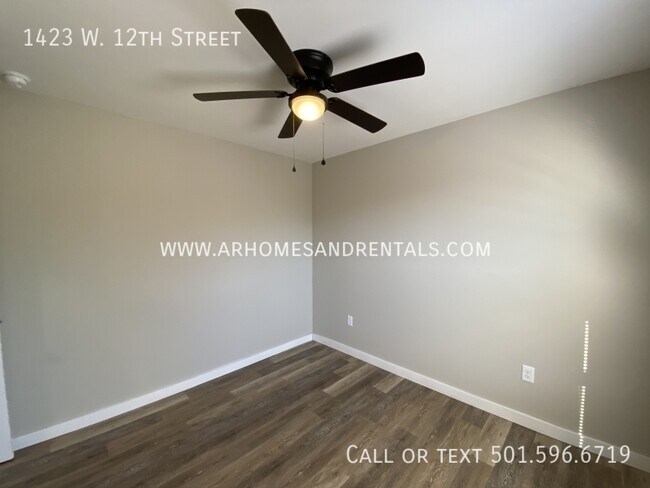 Building Photo - 1423 W 12th St