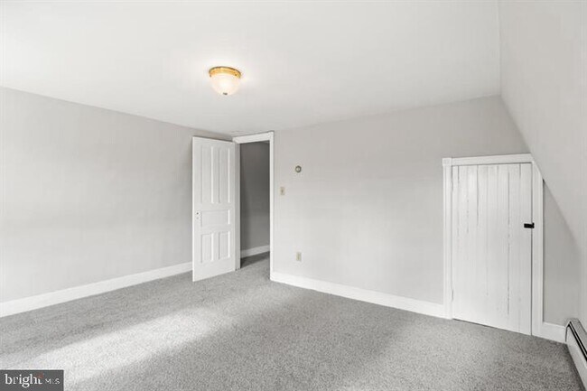 Building Photo - 1651 Limekiln Pike