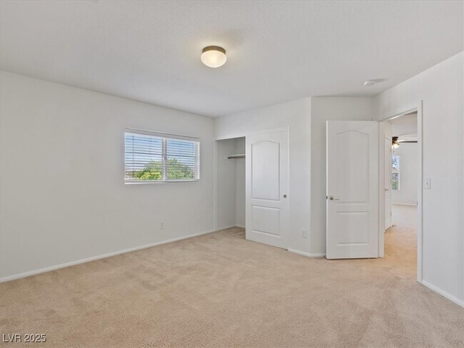 Building Photo - 4905 Apache Valley Ave