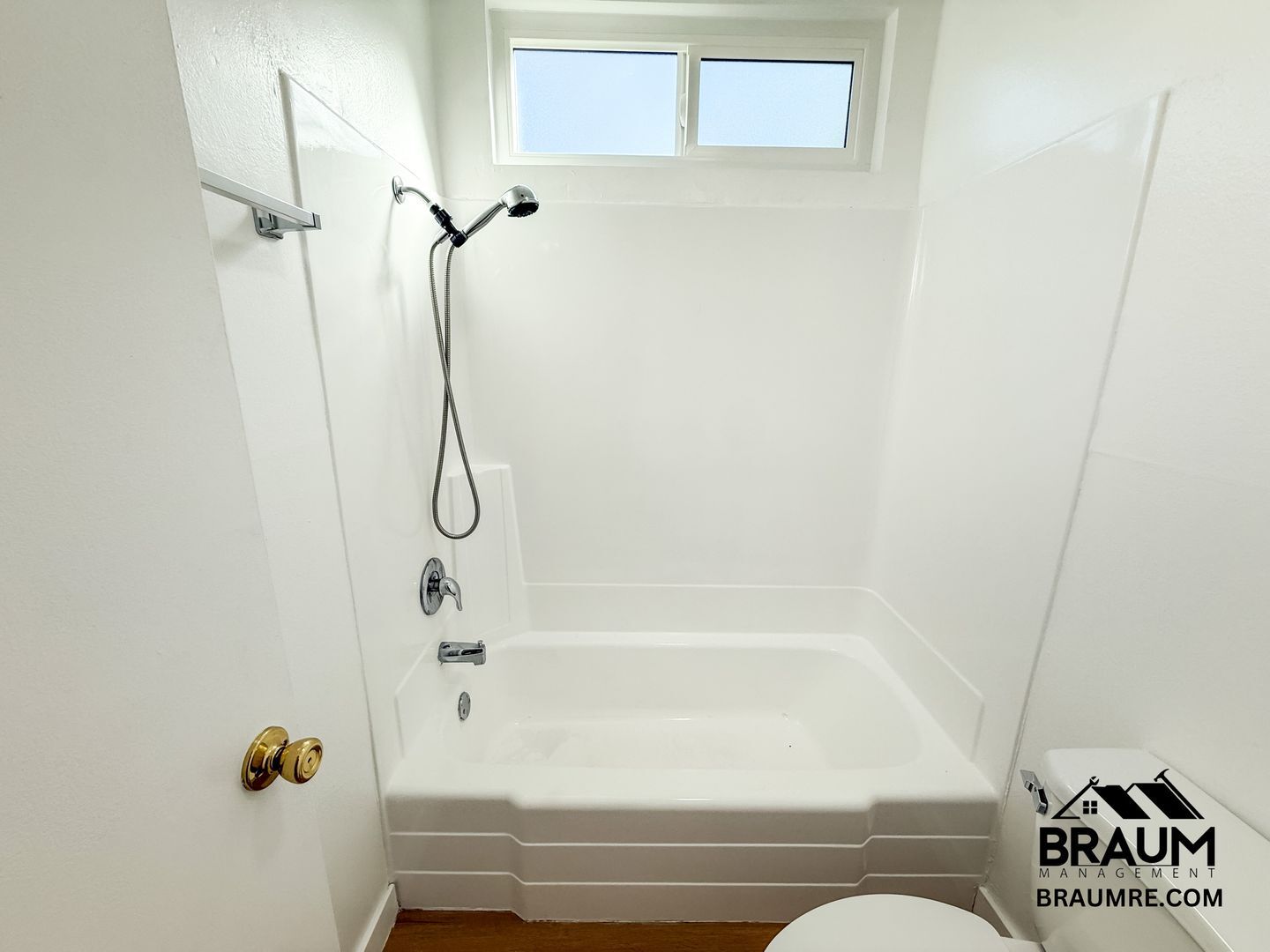 Building Photo - 6612 Sylmar Ave