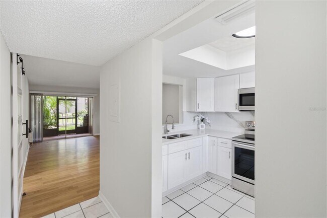 Building Photo - 6314 Newtown Cir