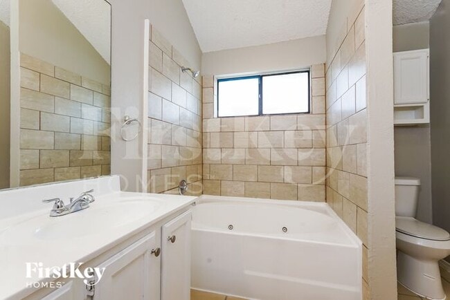 Building Photo - 5334 Riverport Dr