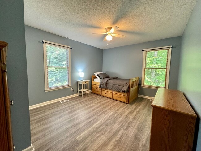 Building Photo - Location, Community, Quality Living. It St...