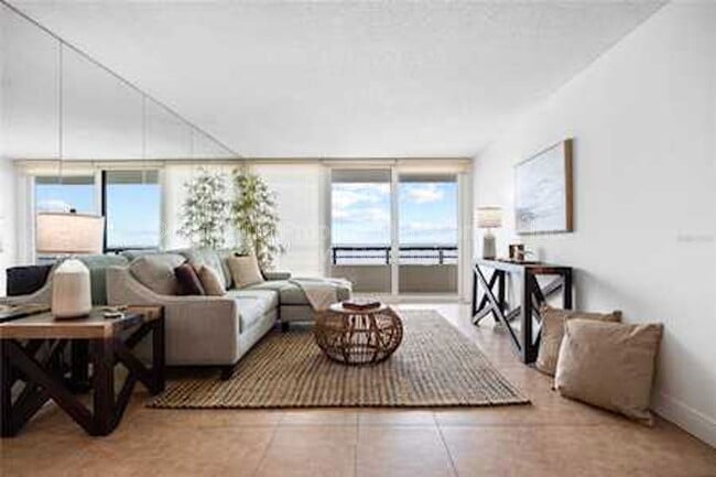 Building Photo - 5700 Mariner St