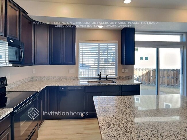 Building Photo - 26177 E Byers Pl