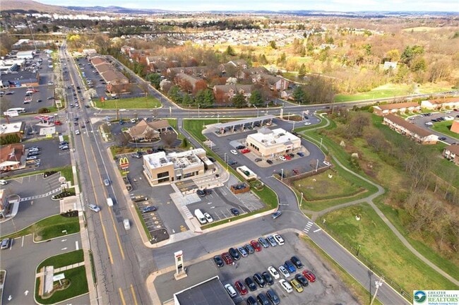 Building Photo - 819 Chestnut St
