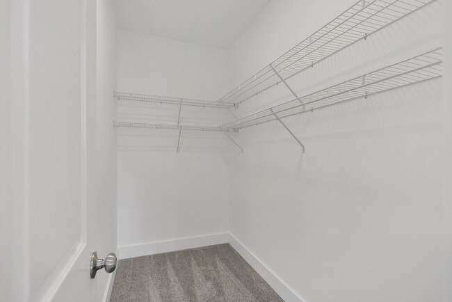 Building Photo - 4400 Weyburn Dr