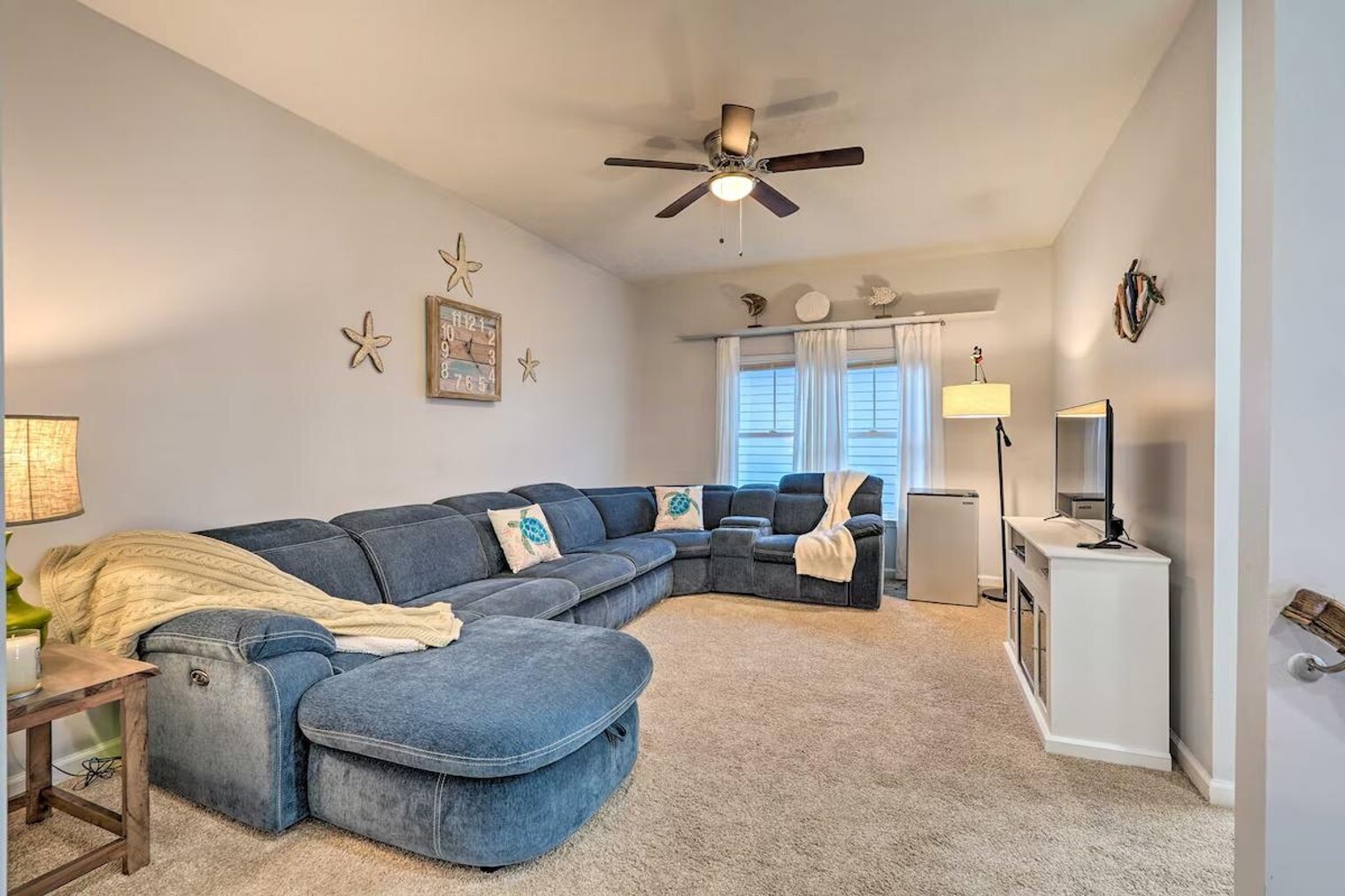 Building Photo - 3723 Tiki Dr