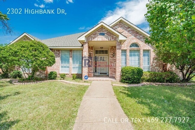 Building Photo - 2302 Highbank Dr