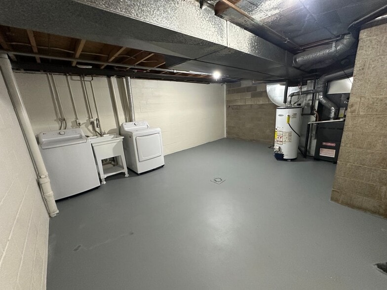 Building Photo - 37 Campbell Dr