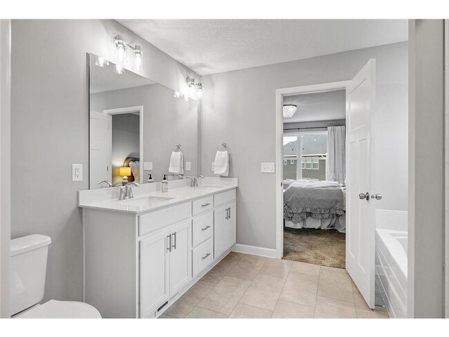 Building Photo - 4 Bed 3 Bath Dreamhouse in Eagan