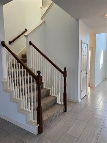 Building Photo - 1613 Clarke Springs Dr