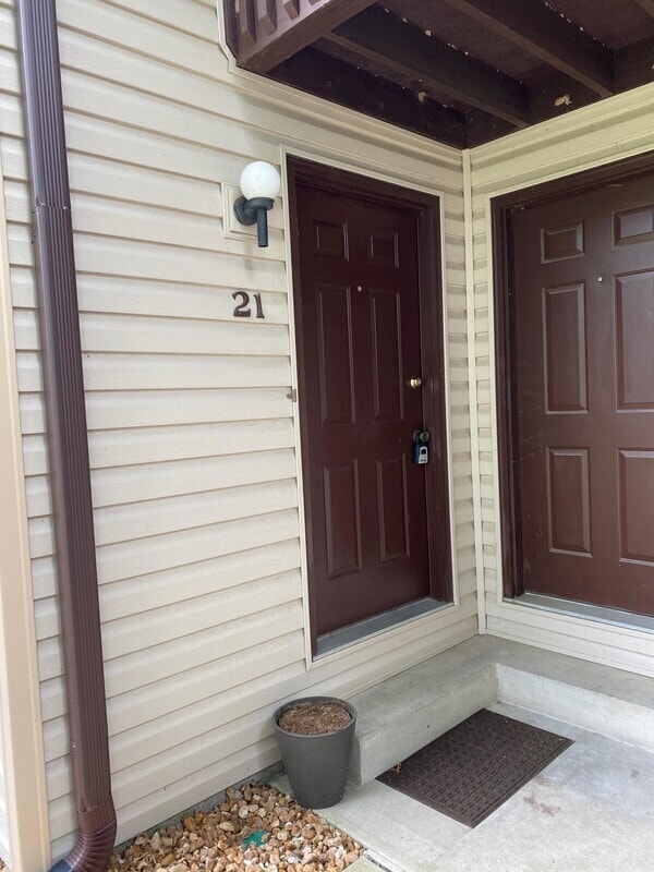 Building Photo - 21 Pepperwood Ct