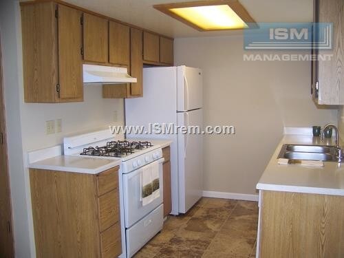 Building Photo - Heather Ridge Apartments