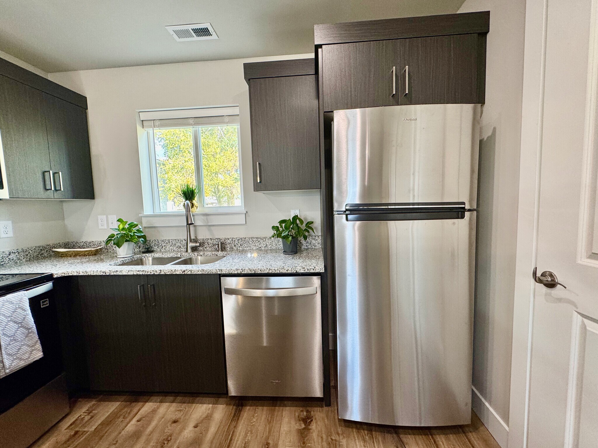 Building Photo - 1624 Hannah Ln