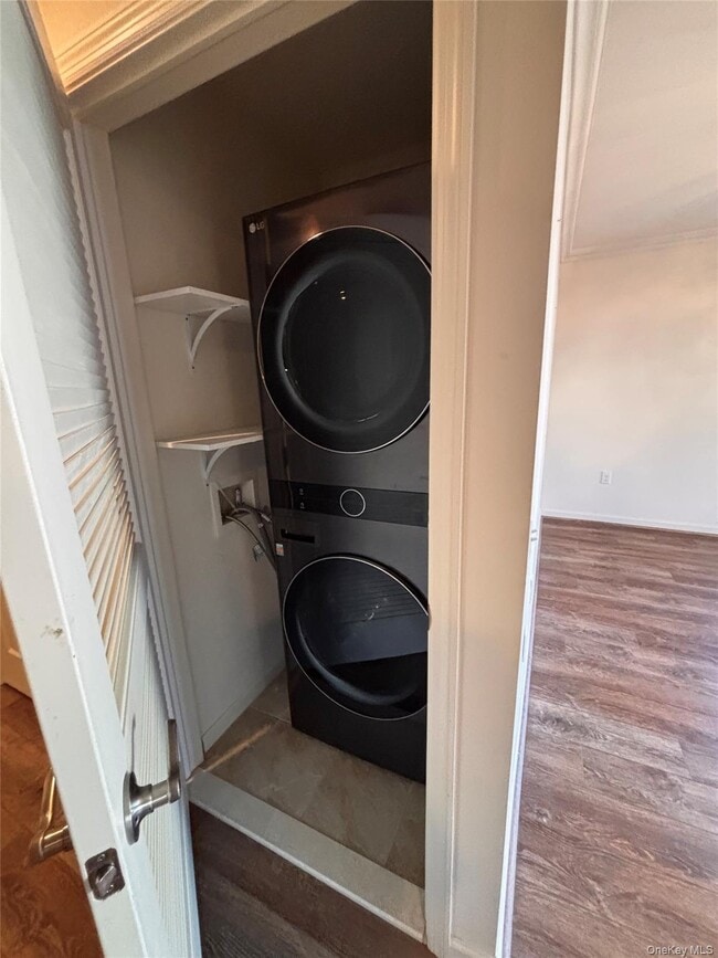 Building Photo - 127 Weatherby Ln