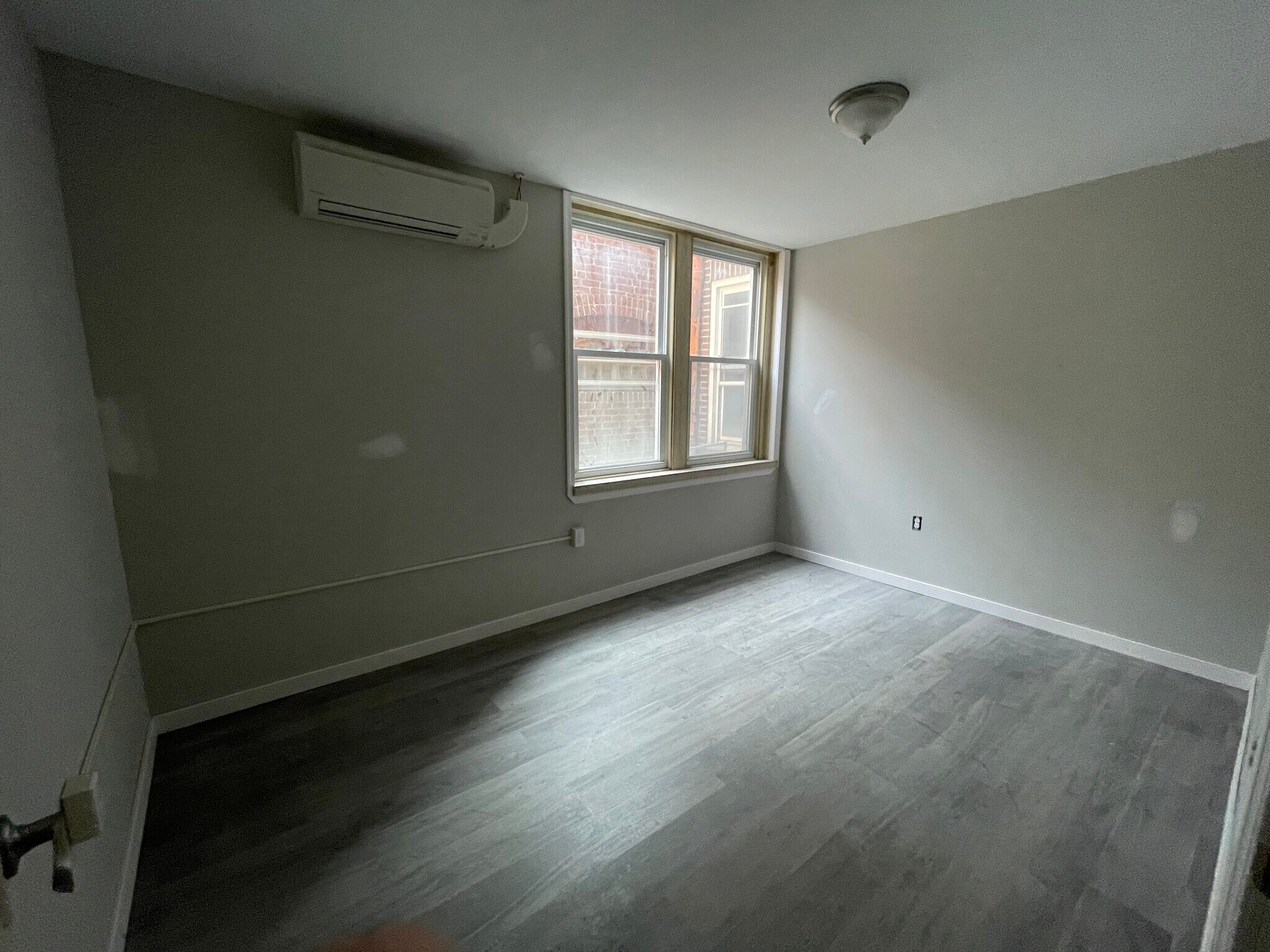 Building Photo - 1017 Hamilton St, Fl 1