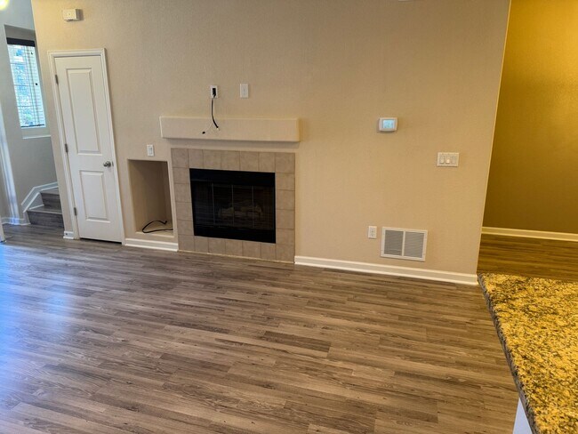 Building Photo - Updated 2 bedroom in West Arvada - Boyd Ponds