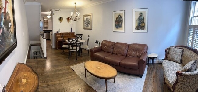 Building Photo - 14 S Russell St