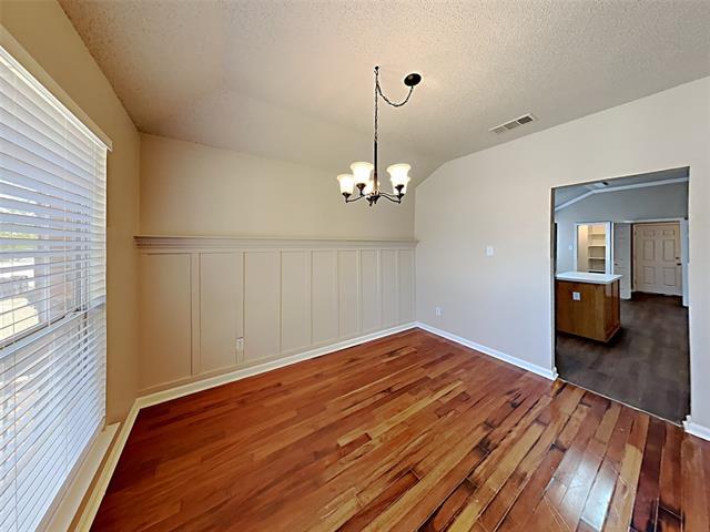 Building Photo - 643 Big Oak Ct