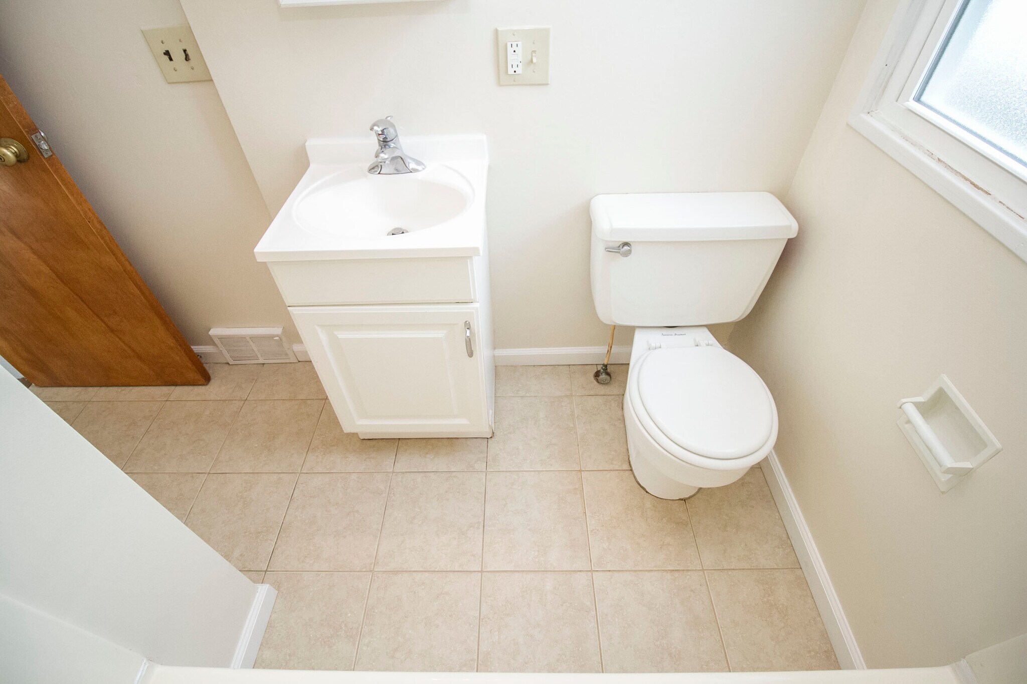 Building Photo - 1758 Talbot St