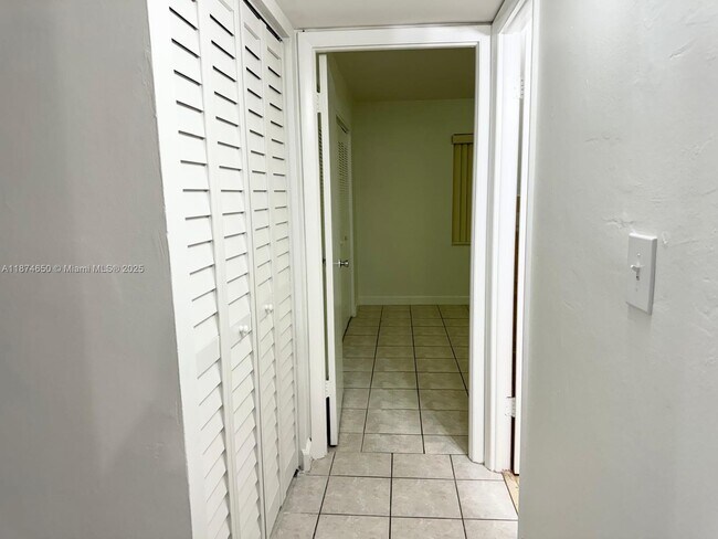 Building Photo - 11205 SW 88th St