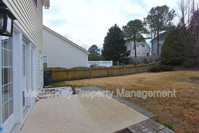 Building Photo - 309 Glaston Ct
