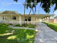 Building Photo - 614 20th Ave W