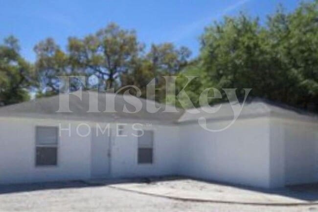 Building Photo - 412 10th Ave E