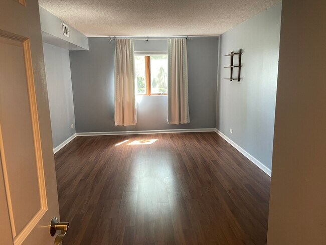 Building Photo - 13200 W Heiden Cir