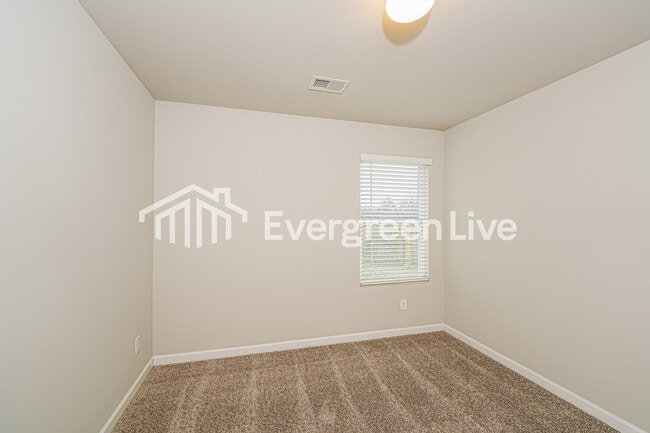 Building Photo - 1045 Brookhaven Dr