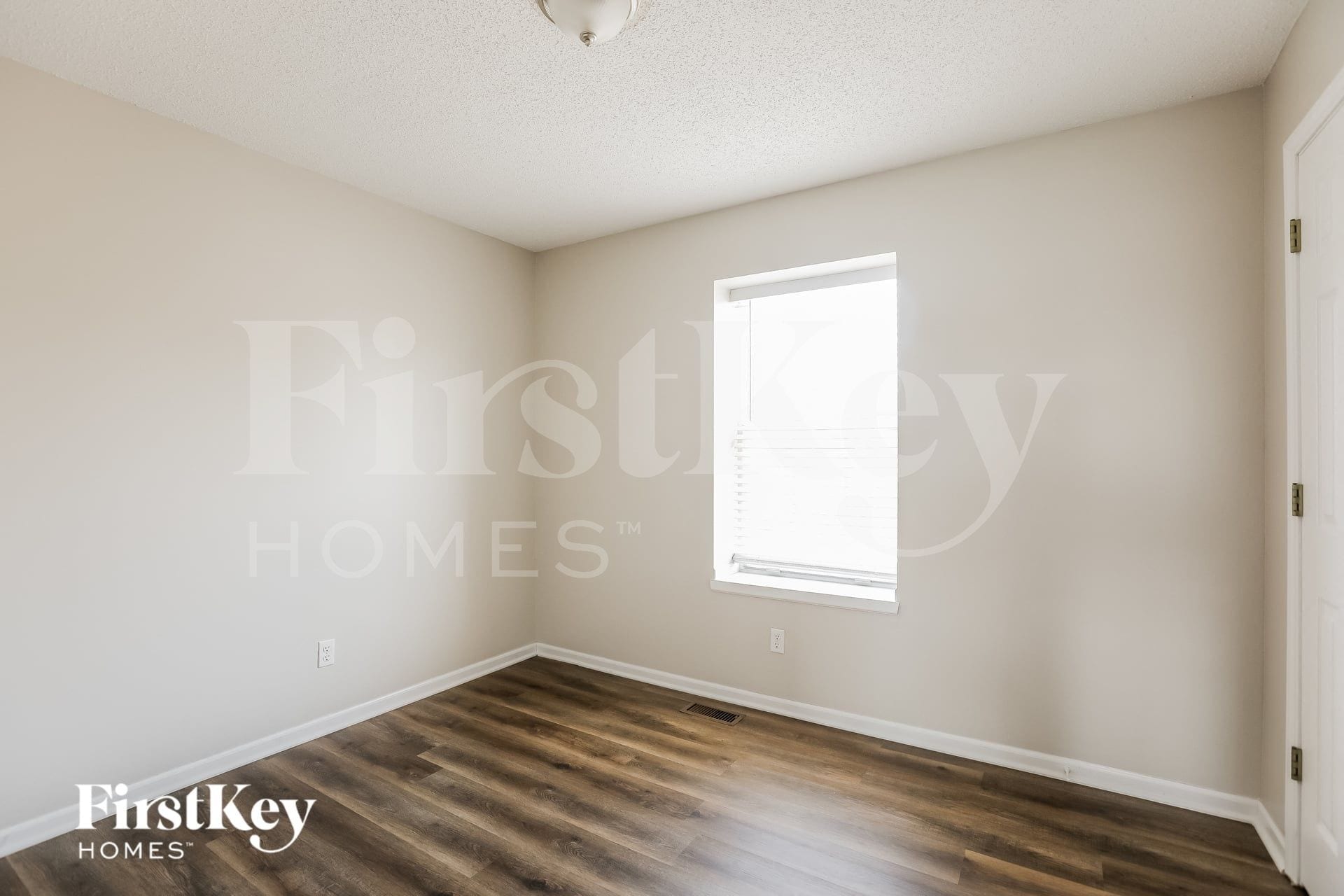 Building Photo - 1603 Johnston Dr