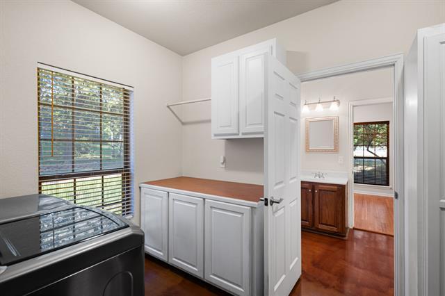 Building Photo - 19 Shady Creek Ln