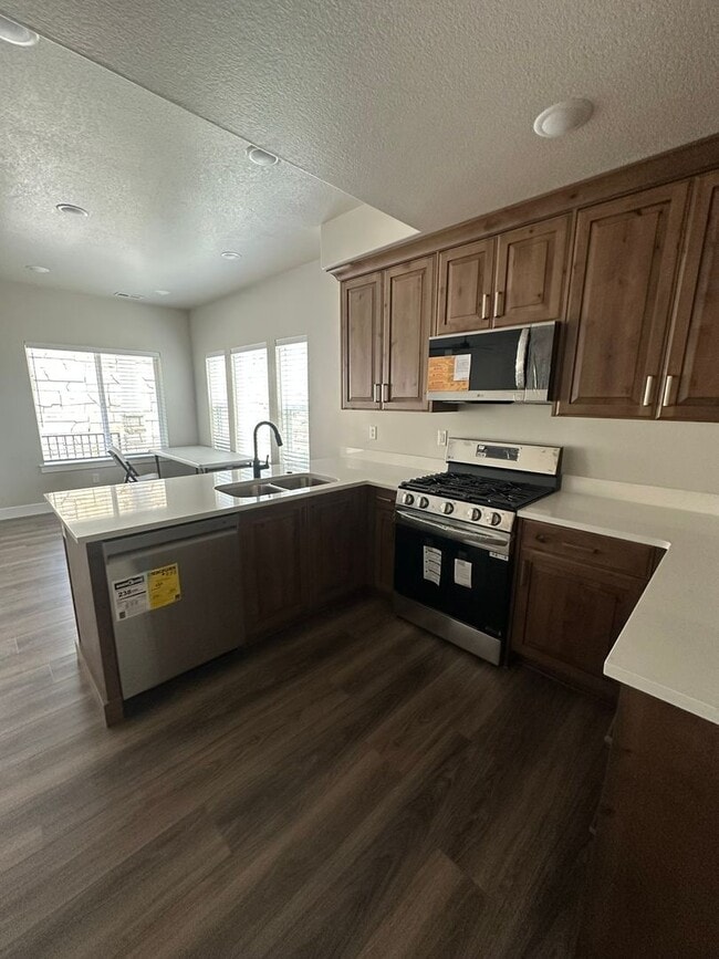 Building Photo - 3143 E Thorley Dr