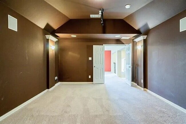 Building Photo - Entertainer's Home in Forney!
