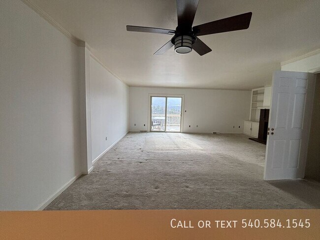 Building Photo - 3776 Kenwick Trail