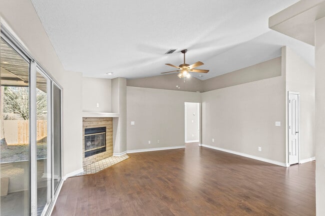 Building Photo - 1895 Everglades Dr