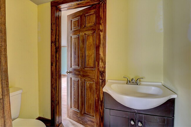 Building Photo - 3601 Kidd Ln