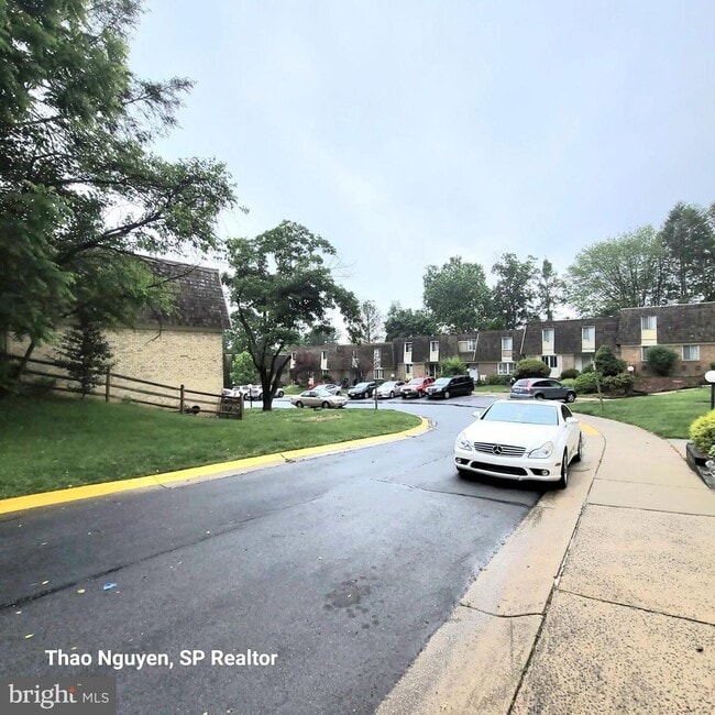 Building Photo - 10534 Cambridge Ct
