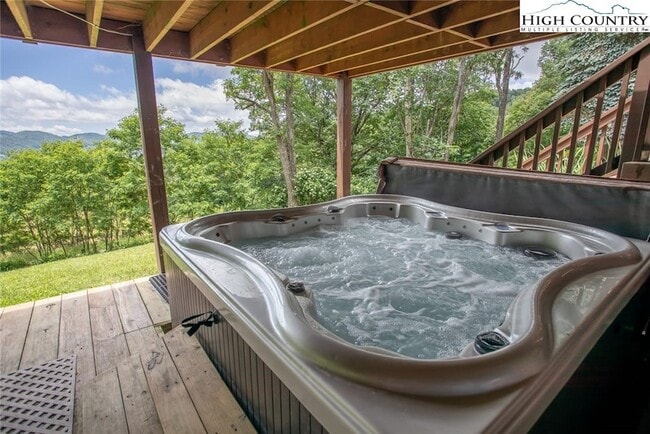 Building Photo - 1776 Beech Mountain Pkwy